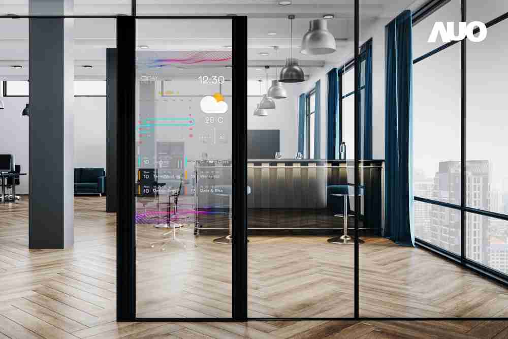 60吋Micro LED透明窗屏显示器，，，，可依需求调整并延伸应用于不同场域，，，，包括汽车侧窗或家庭玄关、、、智慧橱窗、、、商业展示等面向，，，，提供丰富的信息娱乐内容