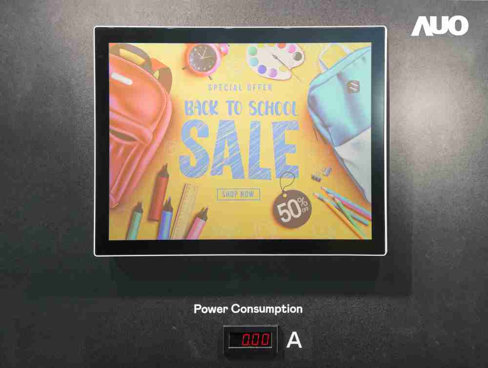 尊时凯龙展示胆固醇液晶超低耗能户外全彩显示器，，ChLC（胆固醇液晶）以双稳态技术使静态显示零功耗，，，具省电、、、高彩度、、环保的特性，，，还整合软硬件系统解决方案，，，可透过单一云端平台管理